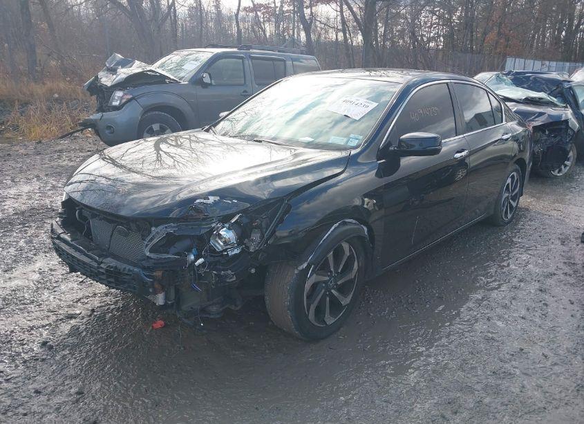 Photo 2 of 2017 Honda Accord EX (VIN 1HGCR2F0XHA035609)