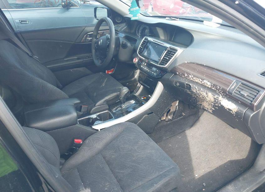 Photo 5 of 2017 Honda Accord EX (VIN 1HGCR2F0XHA035609)