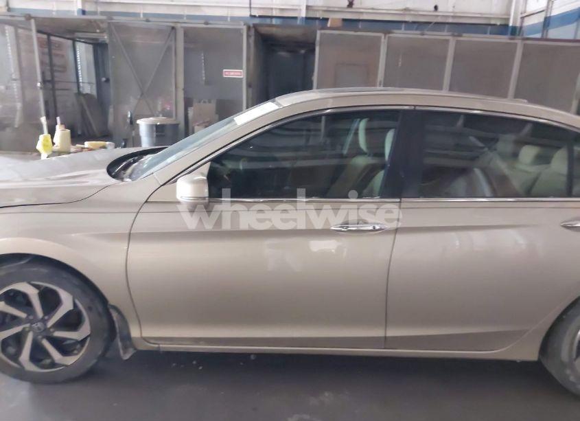 Photo 14 of 2017 Honda Accord EX (VIN 1HGCR2F0XHA062308)