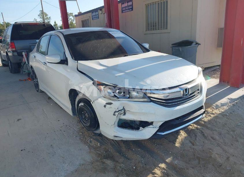 2017 Honda Accord SPORT SE (VIN 1HGCR2F10HA028953) main photo