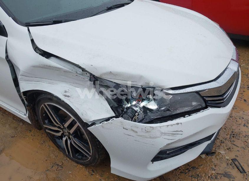 Photo 6 of 2017 Honda Accord SPORT SE (VIN 1HGCR2F10HA047051)