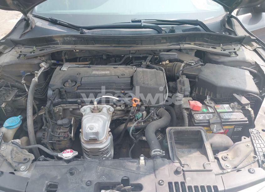 Photo 10 of 2017 Honda Accord SPORT SE (VIN 1HGCR2F10HA076274)