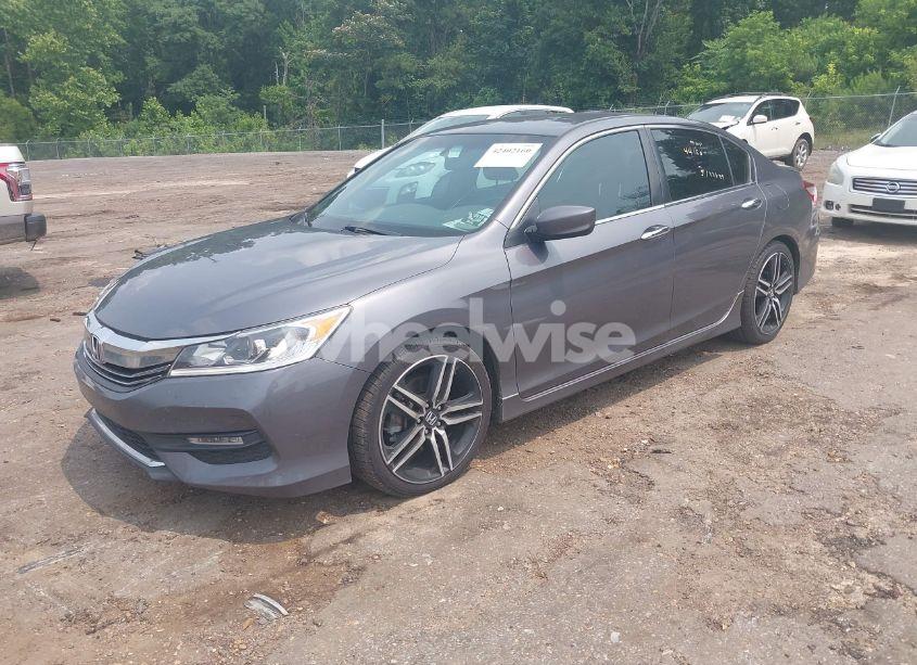 Photo 2 of 2017 Honda Accord SPORT SE (VIN 1HGCR2F10HA076274)