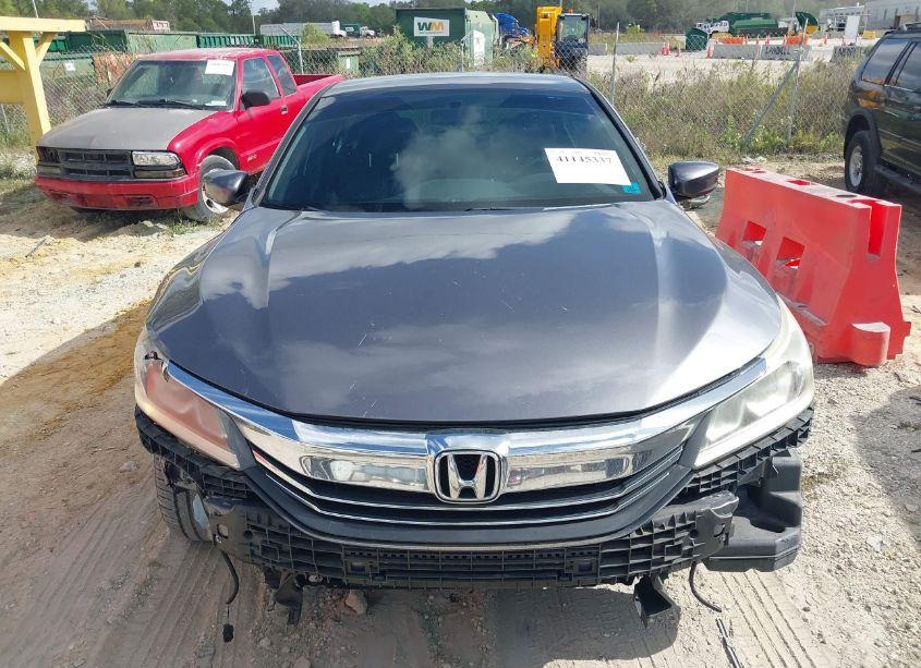 Photo 12 of 2017 Honda Accord SPORT SE (VIN 1HGCR2F10HA083838)