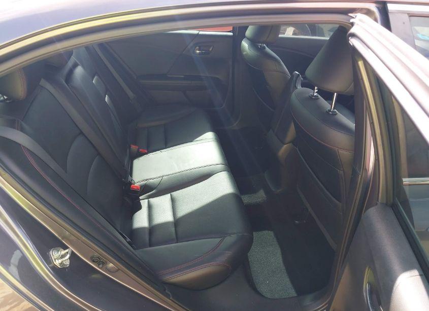 Photo 8 of 2017 Honda Accord SPORT SE (VIN 1HGCR2F10HA083838)