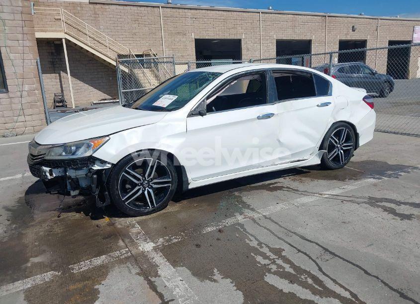 Photo 2 of 2017 Honda Accord SPORT SE (VIN 1HGCR2F10HA113162)