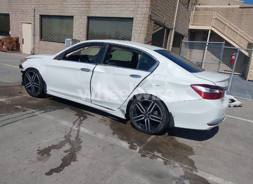 Photo 3 of 2017 Honda Accord SPORT SE (VIN 1HGCR2F10HA113162)