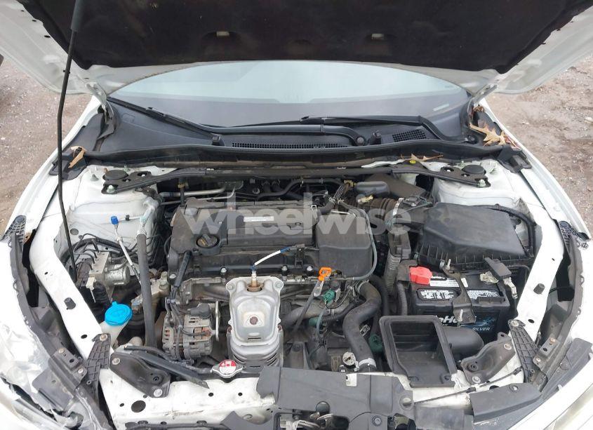 Photo 10 of 2017 Honda Accord SPORT SE (VIN 1HGCR2F11HA135235)