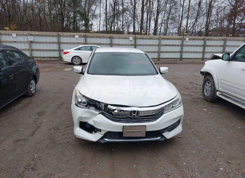 Photo 12 of 2017 Honda Accord SPORT SE (VIN 1HGCR2F11HA135235)