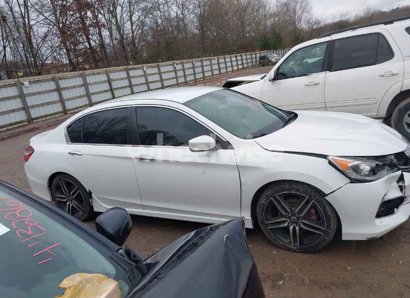 Photo 13 of 2017 Honda Accord SPORT SE (VIN 1HGCR2F11HA135235)