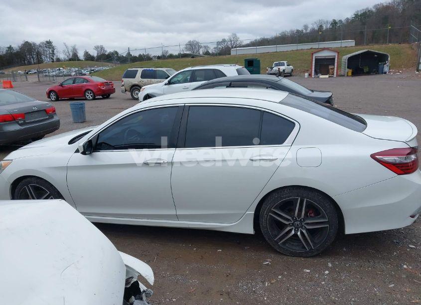 Photo 14 of 2017 Honda Accord SPORT SE (VIN 1HGCR2F11HA135235)