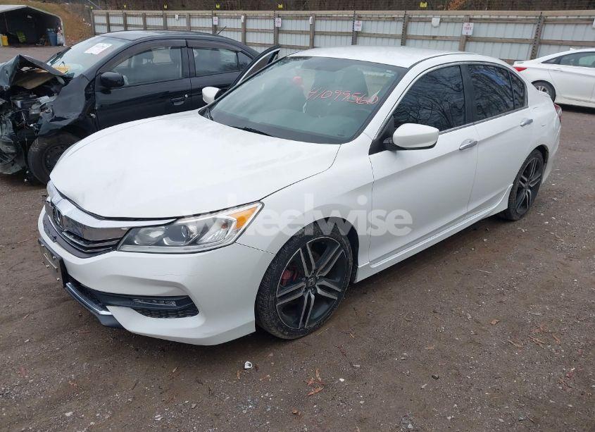 Photo 2 of 2017 Honda Accord SPORT SE (VIN 1HGCR2F11HA135235)