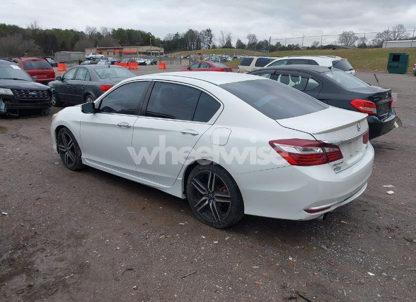 Photo 3 of 2017 Honda Accord SPORT SE (VIN 1HGCR2F11HA135235)