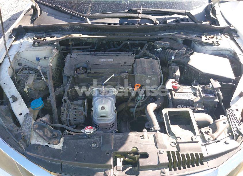 Photo 10 of 2017 Honda Accord SPORT SE (VIN 1HGCR2F11HA189831)