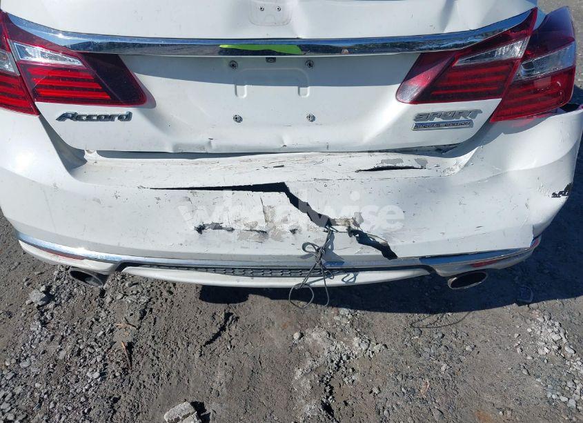 Photo 17 of 2017 Honda Accord SPORT SE (VIN 1HGCR2F11HA189831)