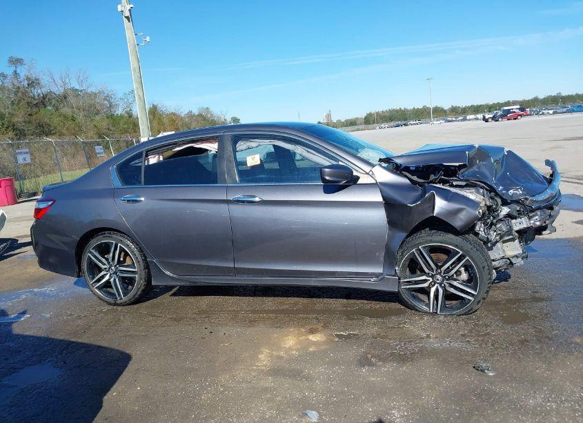 Photo 13 of 2017 Honda Accord SPORT SE (VIN 1HGCR2F12HA112322)