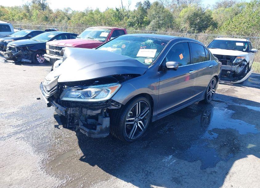 Photo 2 of 2017 Honda Accord SPORT SE (VIN 1HGCR2F12HA112322)