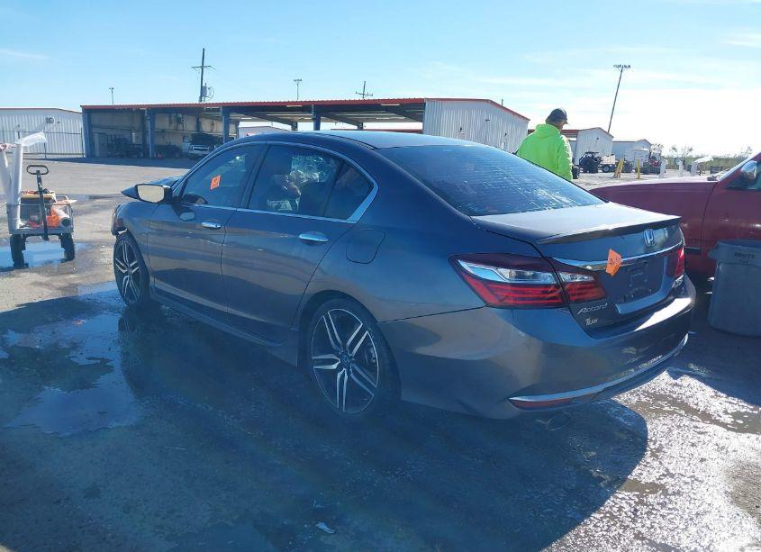 Photo 3 of 2017 Honda Accord SPORT SE (VIN 1HGCR2F12HA112322)