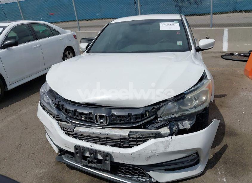 Photo 12 of 2017 Honda Accord SPORT SE (VIN 1HGCR2F12HA126964)