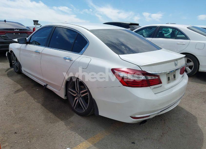 Photo 3 of 2017 Honda Accord SPORT SE (VIN 1HGCR2F12HA126964)