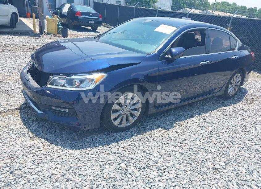 Photo 2 of 2017 Honda Accord SPORT SE (VIN 1HGCR2F12HA141173)