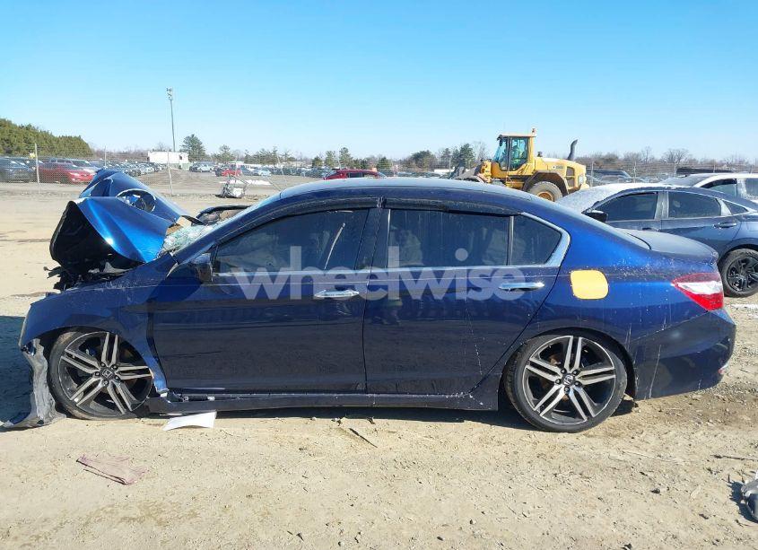 Photo 15 of 2017 Honda Accord SPORT SE (VIN 1HGCR2F12HA203011)