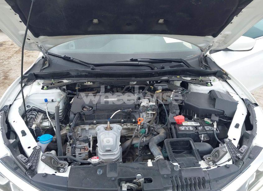 Photo 10 of 2017 Honda Accord SPORT SE (VIN 1HGCR2F12HA219743)