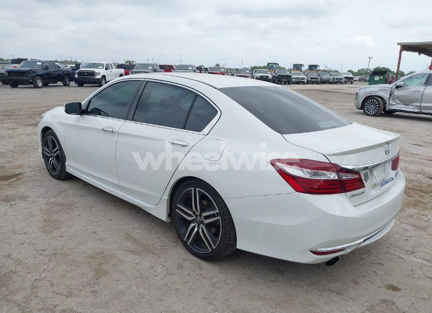 Photo 3 of 2017 Honda Accord SPORT SE (VIN 1HGCR2F12HA219743)