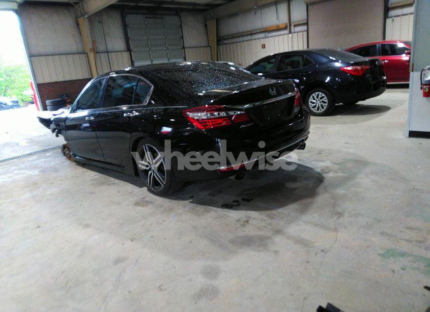 Photo 3 of 2017 Honda Accord SPORT SE (VIN 1HGCR2F12HA280719)