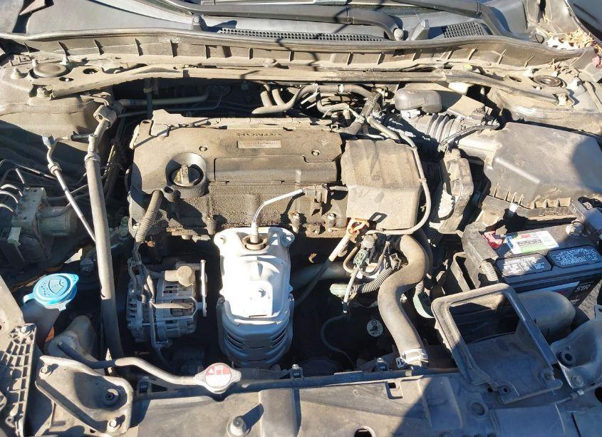 Photo 10 of 2017 Honda Accord SPORT SE (VIN 1HGCR2F13HA012679)