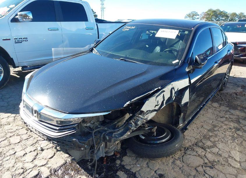 Photo 6 of 2017 Honda Accord SPORT SE (VIN 1HGCR2F13HA012679)