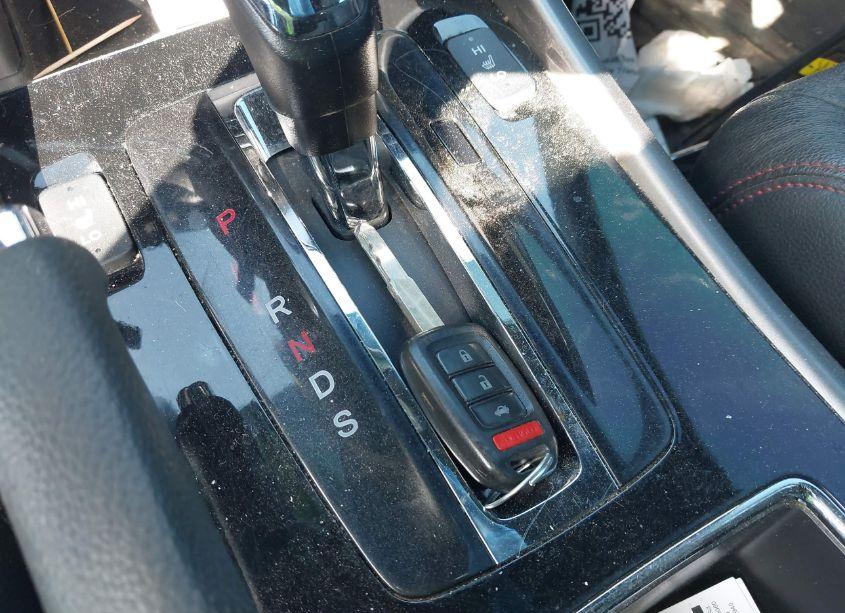 Photo 11 of 2017 Honda Accord SPORT SE (VIN 1HGCR2F13HA051787)