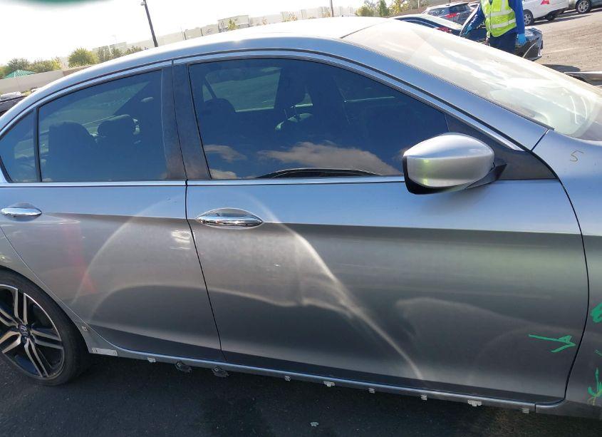 Photo 14 of 2017 Honda Accord SPORT SE (VIN 1HGCR2F13HA051787)