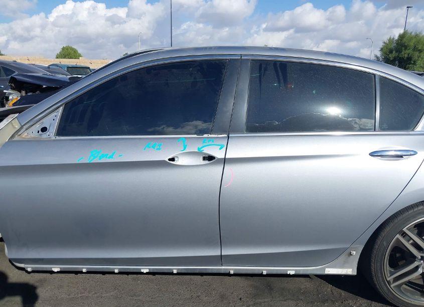 Photo 15 of 2017 Honda Accord SPORT SE (VIN 1HGCR2F13HA051787)