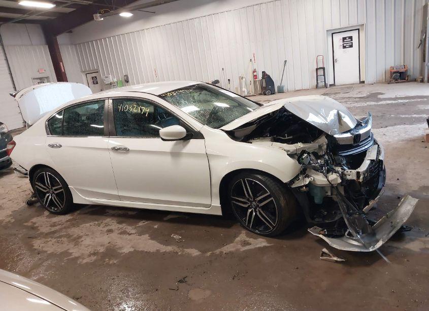 Photo 14 of 2017 Honda Accord SPORT SE (VIN 1HGCR2F13HA058996)