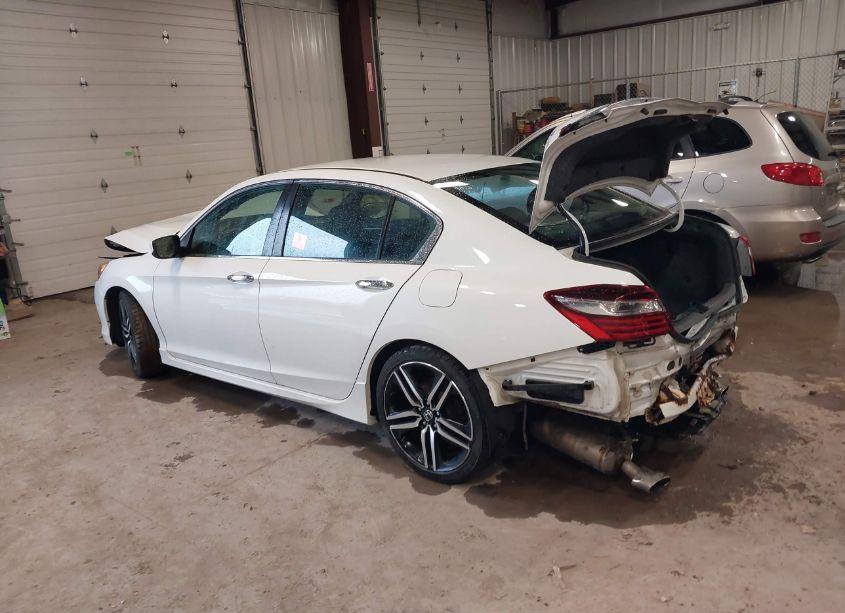 Photo 3 of 2017 Honda Accord SPORT SE (VIN 1HGCR2F13HA058996)