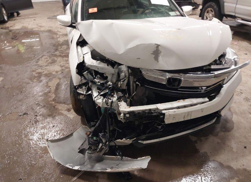 Photo 6 of 2017 Honda Accord SPORT SE (VIN 1HGCR2F13HA058996)