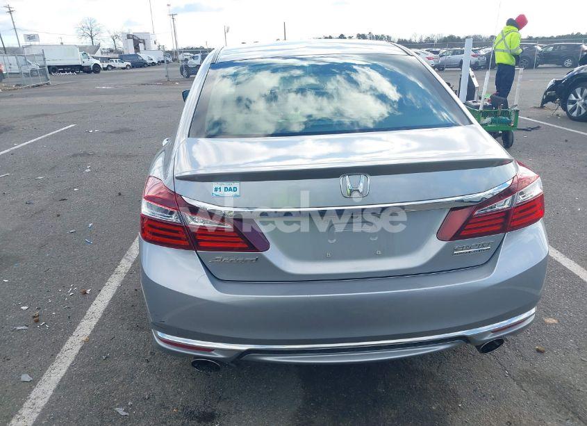 Photo 16 of 2017 Honda Accord SPORT SE (VIN 1HGCR2F13HA073563)