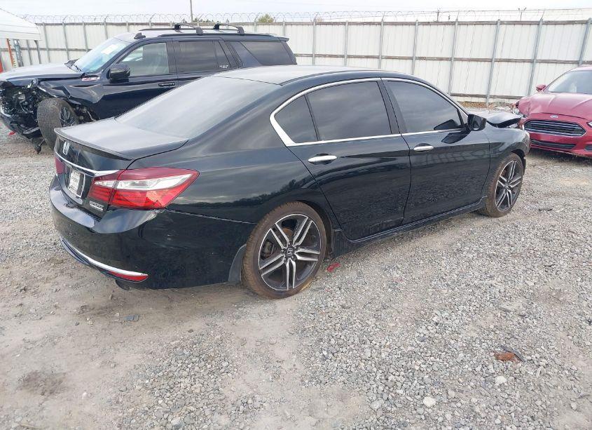 Photo 4 of 2017 Honda Accord SPORT SE (VIN 1HGCR2F13HA080643)