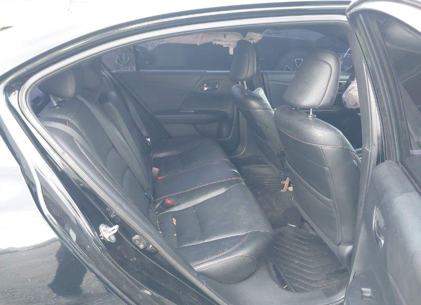 Photo 8 of 2017 Honda Accord SPORT SE (VIN 1HGCR2F13HA080643)