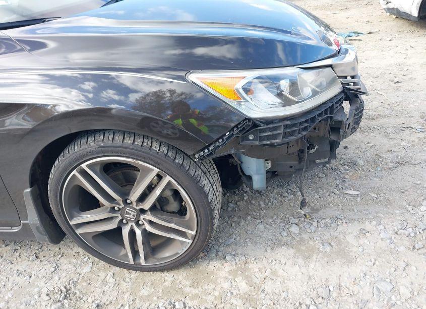 Photo 18 of 2017 Honda Accord SPORT SE (VIN 1HGCR2F13HA152912)