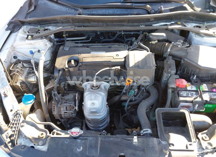 Photo 10 of 2017 Honda Accord SPORT SE (VIN 1HGCR2F13HA237619)