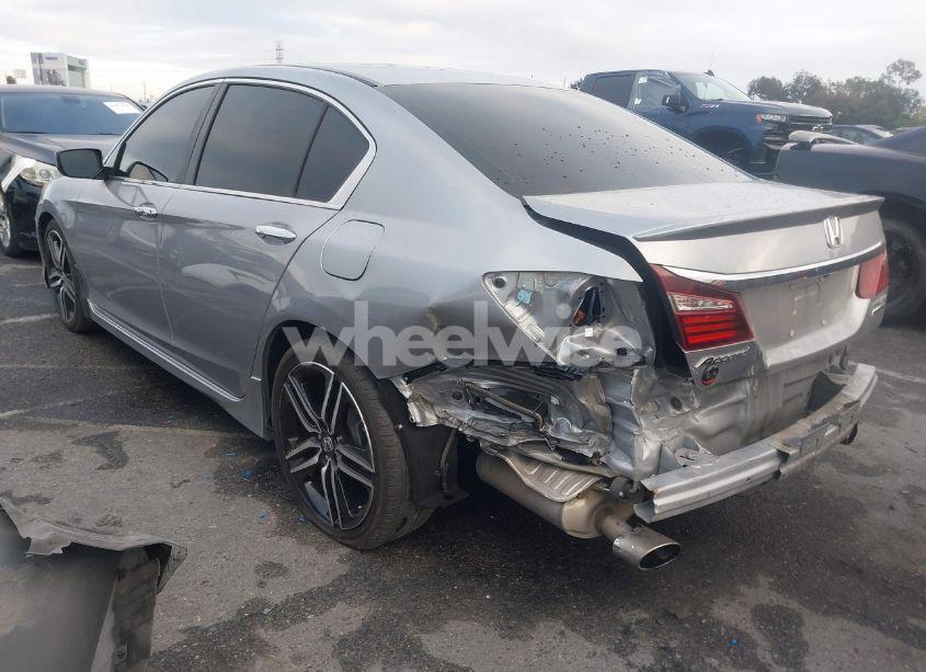 Photo 3 of 2017 Honda Accord SPORT SE (VIN 1HGCR2F13HA283676)