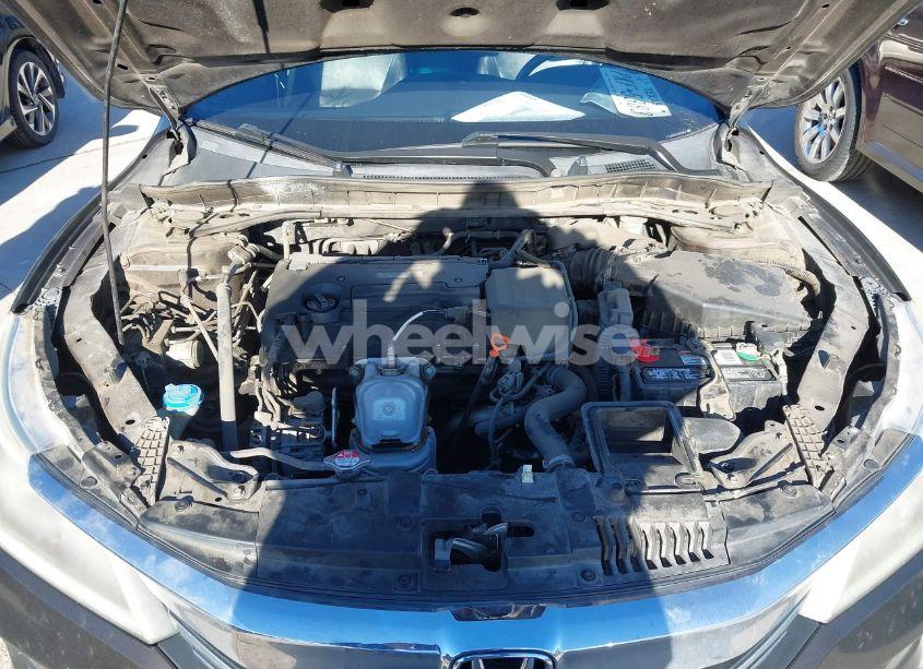 Photo 10 of 2017 Honda Accord SPORT SE (VIN 1HGCR2F14HA018071)