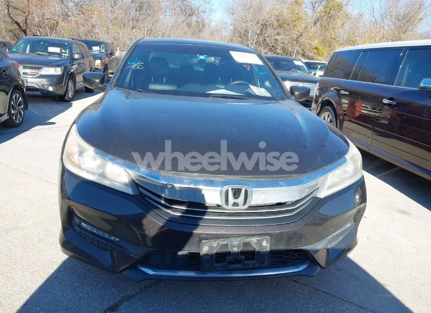 Photo 12 of 2017 Honda Accord SPORT SE (VIN 1HGCR2F14HA018071)