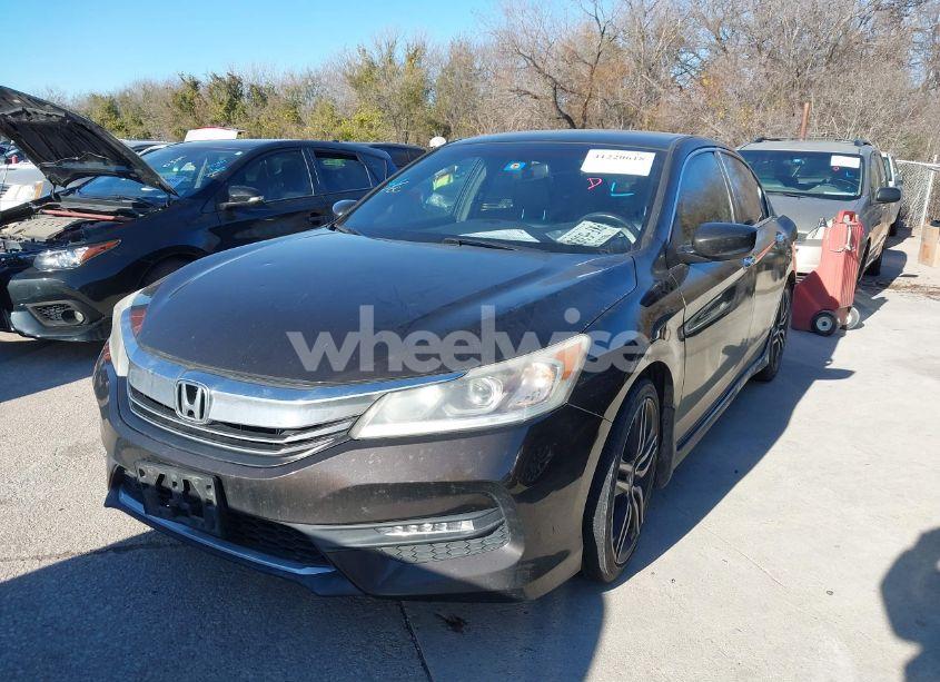 Photo 2 of 2017 Honda Accord SPORT SE (VIN 1HGCR2F14HA018071)