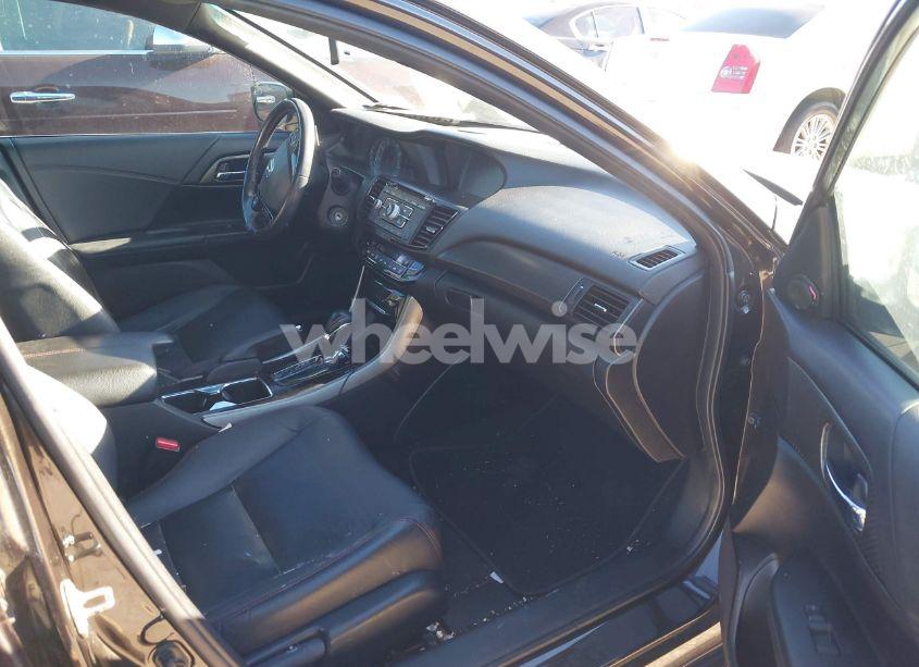 Photo 5 of 2017 Honda Accord SPORT SE (VIN 1HGCR2F14HA018071)