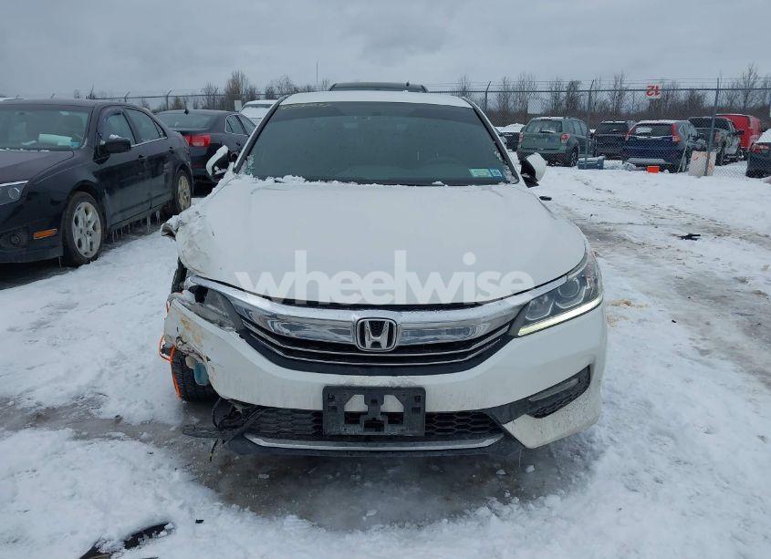 Photo 12 of 2017 Honda Accord SPORT SE (VIN 1HGCR2F14HA031192)