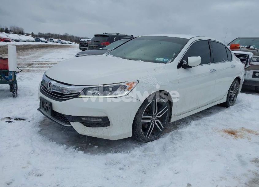 Photo 2 of 2017 Honda Accord SPORT SE (VIN 1HGCR2F14HA031192)