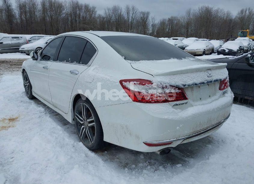 Photo 3 of 2017 Honda Accord SPORT SE (VIN 1HGCR2F14HA031192)